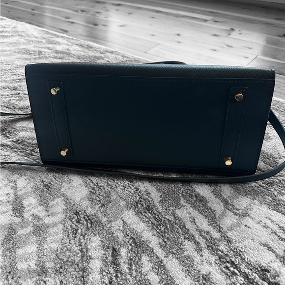 Elegant Black Handbag with Scarf Accent - Picture 5 of 7